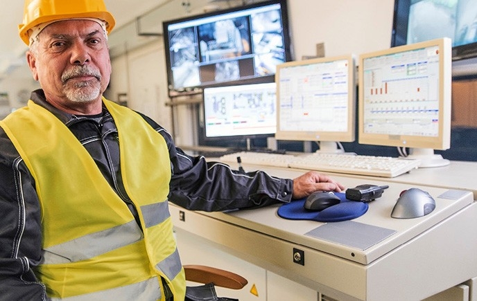 Listening to the Voice of The Machine