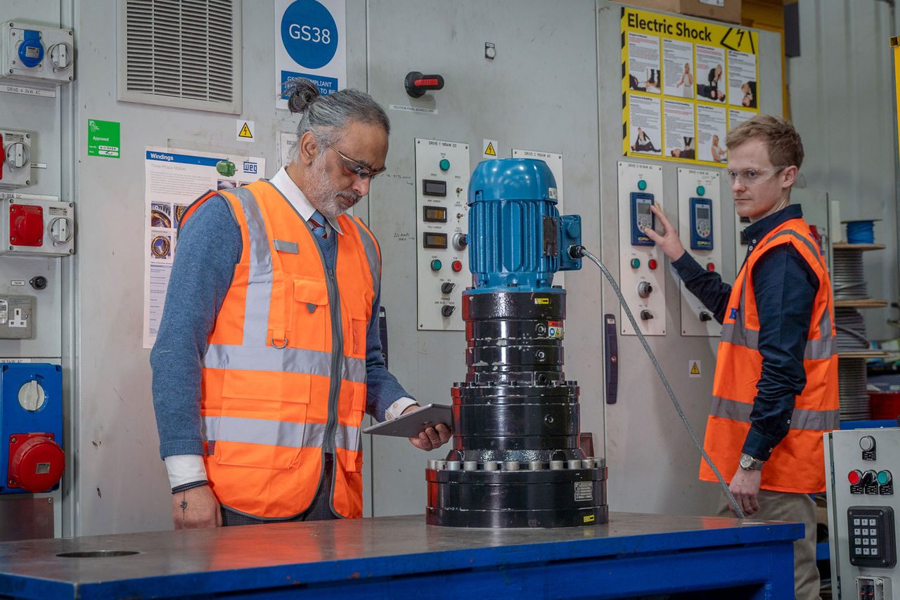 Yaw Gearbox testing at Pensnett