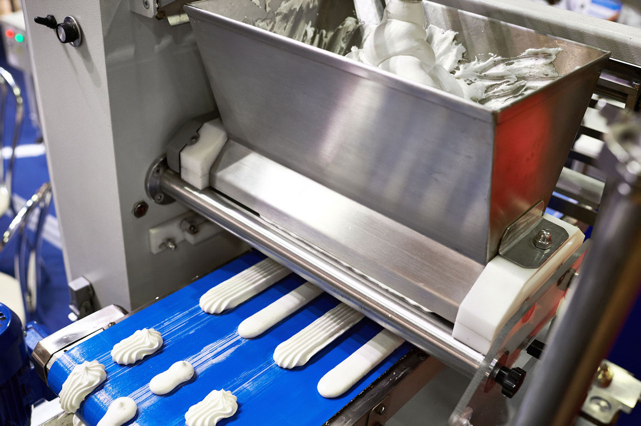 Automatic conveyor error and defective food products