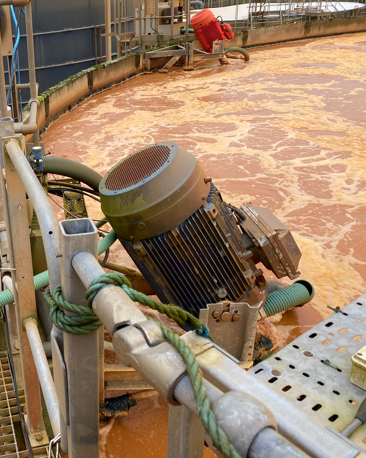 Taking Control of Leaking Valves with Spira-trol™ Another angle of two large motors mounted at 45° fitted with a long shaft and impeller to agitate the contents of the tank